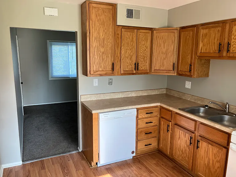 1806 Wayne St #2 — Photo 3