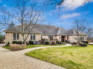 69 Timber Ct, Oak Brook, IL 60523