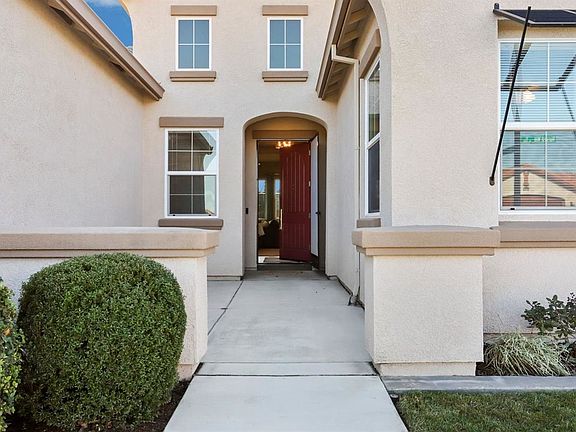 4th image of 906 Harvest Mill Dr