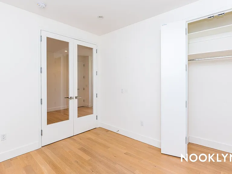 829 Willoughby Ave #2B — Photo 7