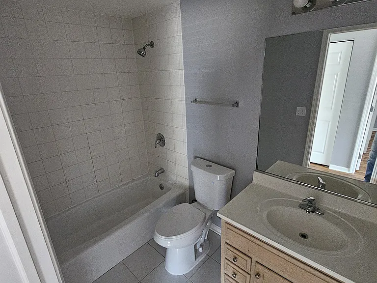 7325 Oakwood Ave #1B — Photo 13