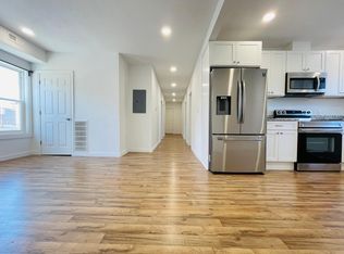 147 Canterbury St APT 3, Worcester, MA 01603