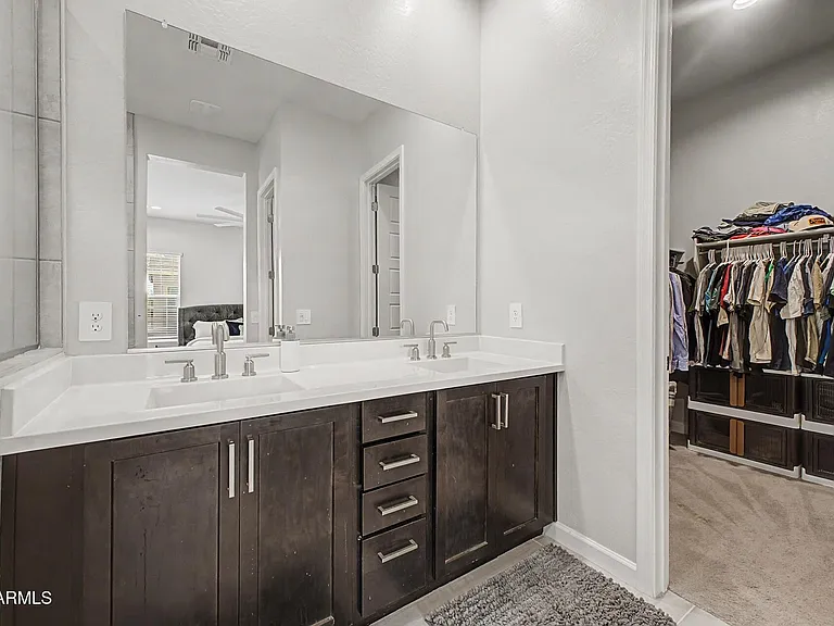 5038 E Anderson Dr — Photo 16