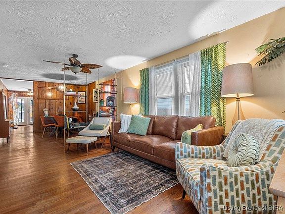 3rd image of 1014 Howard Ave