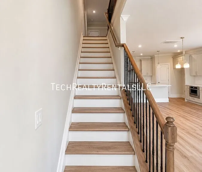 4630 Dogwood Pl #1 — Photo 10