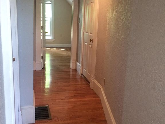2nd Floor Hallway