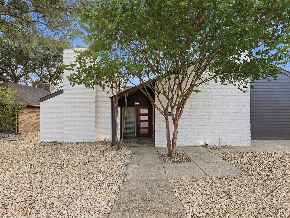 17007 Davenport Rd