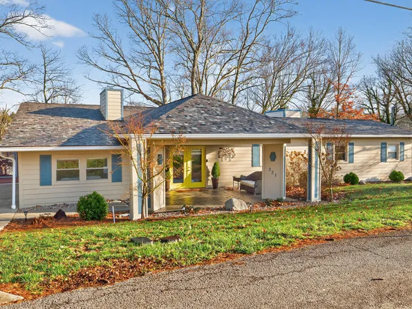 321 Herrington Woods, Harrodsburg, KY 40330