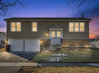 20020 S Sycamore Dr, Frankfort, IL 60423