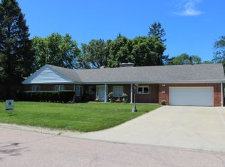3845 Jones St, Sioux City, IA 51104