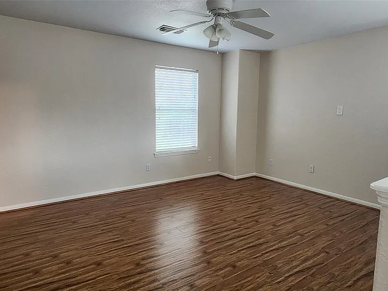 9710 Fieldbloom Ln — Photo 17