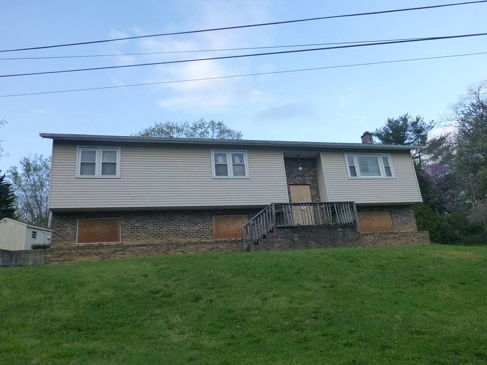 1st image of 77 Scott Ave