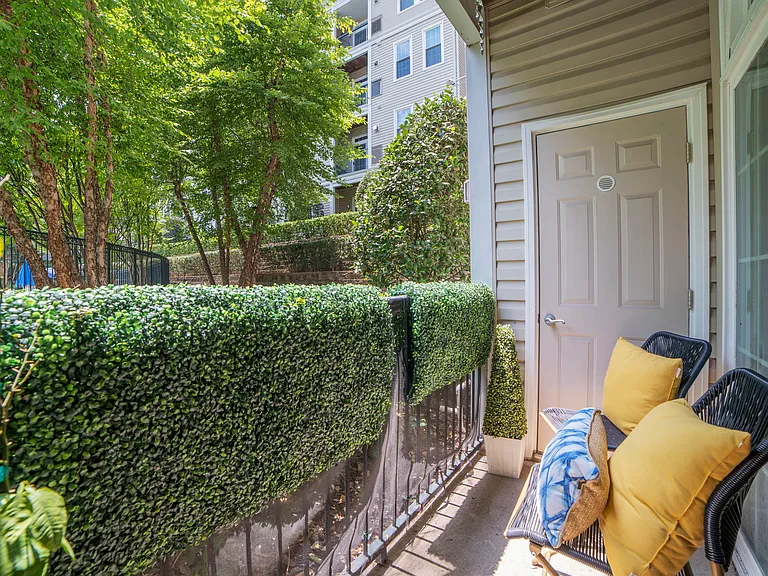 2055 26th St S #5-B06 — Photo 26