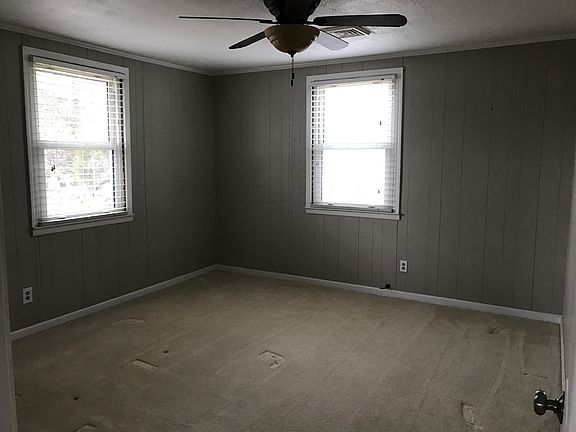 3rd image of 231 Union St