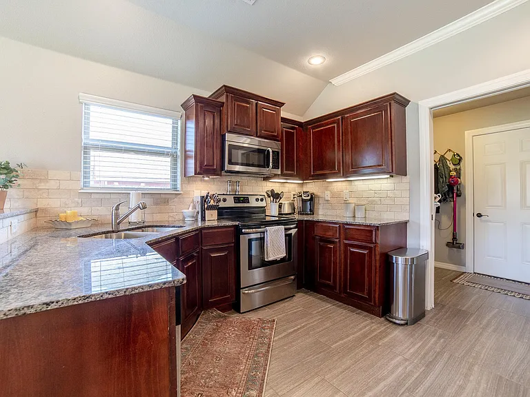 2976 W Millstone Dr — Photo 17