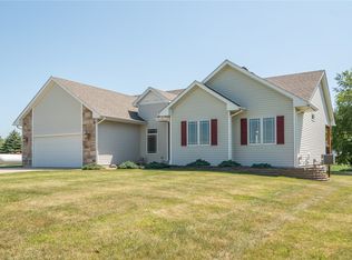 2717 NE 96th St, Altoona, IA 50009