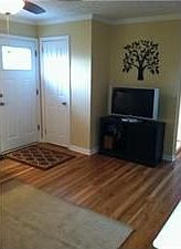 2nd image of 709 Loretta St