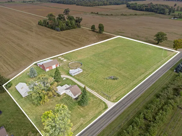 28694 Hackman Rd, Sturgis, MI 49091