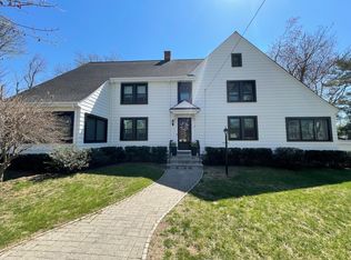 19 Hassake Rd, Old Greenwich, CT 06870