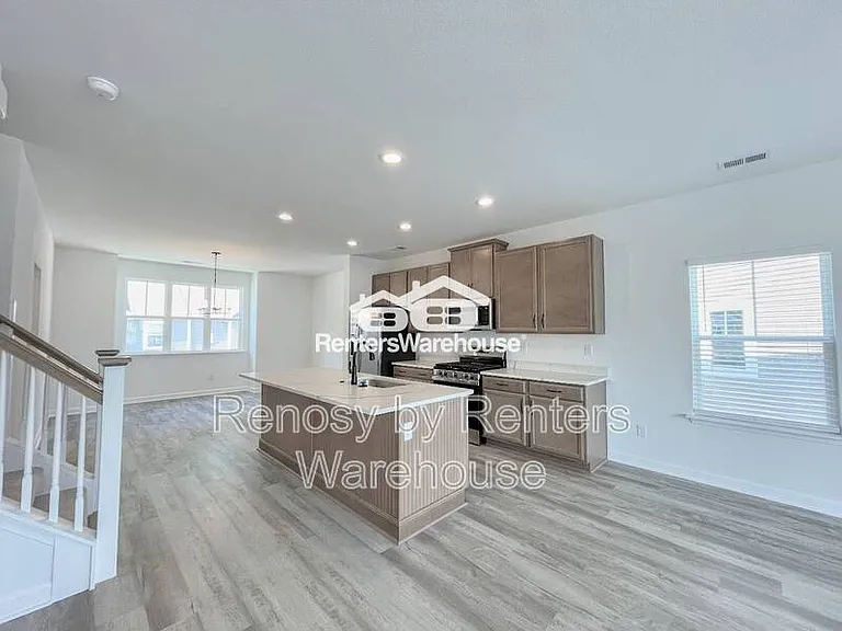 1005 Serene Rd #103 — Photo 8