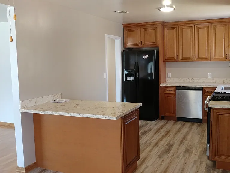 3315 Pepper Tree Ln — Photo 7