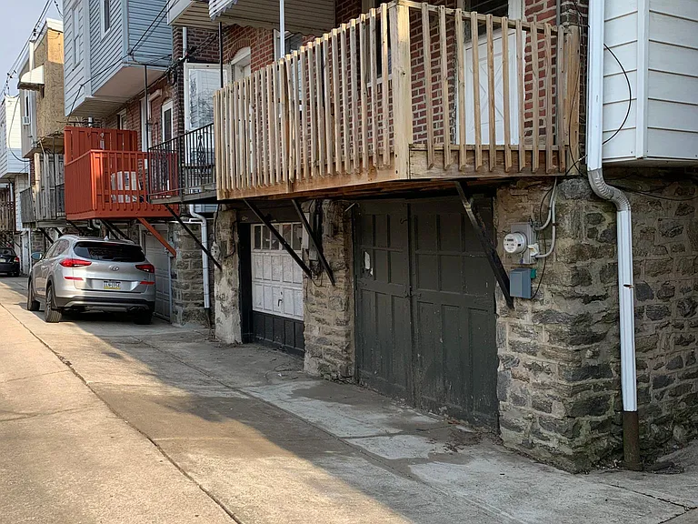 624 Jamestown St — Photo 15