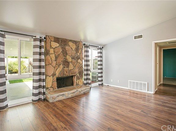 4th image of 7157 Fillmore Dr