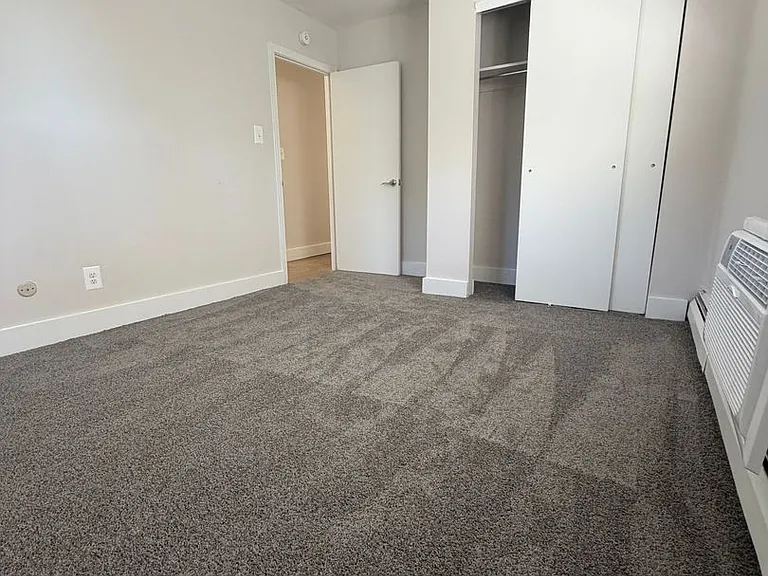 Livingstone Apartment Homes — Photo 13