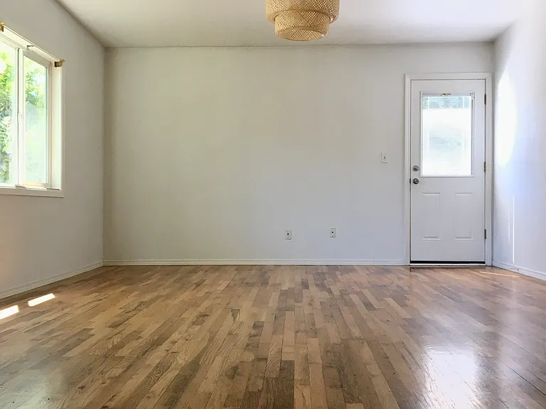5427 SE Tibbetts St — Photo 35