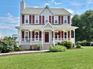 2813 Providence Creek Rd, North Chesterfield, VA 23236
