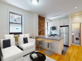 129 E 97th St