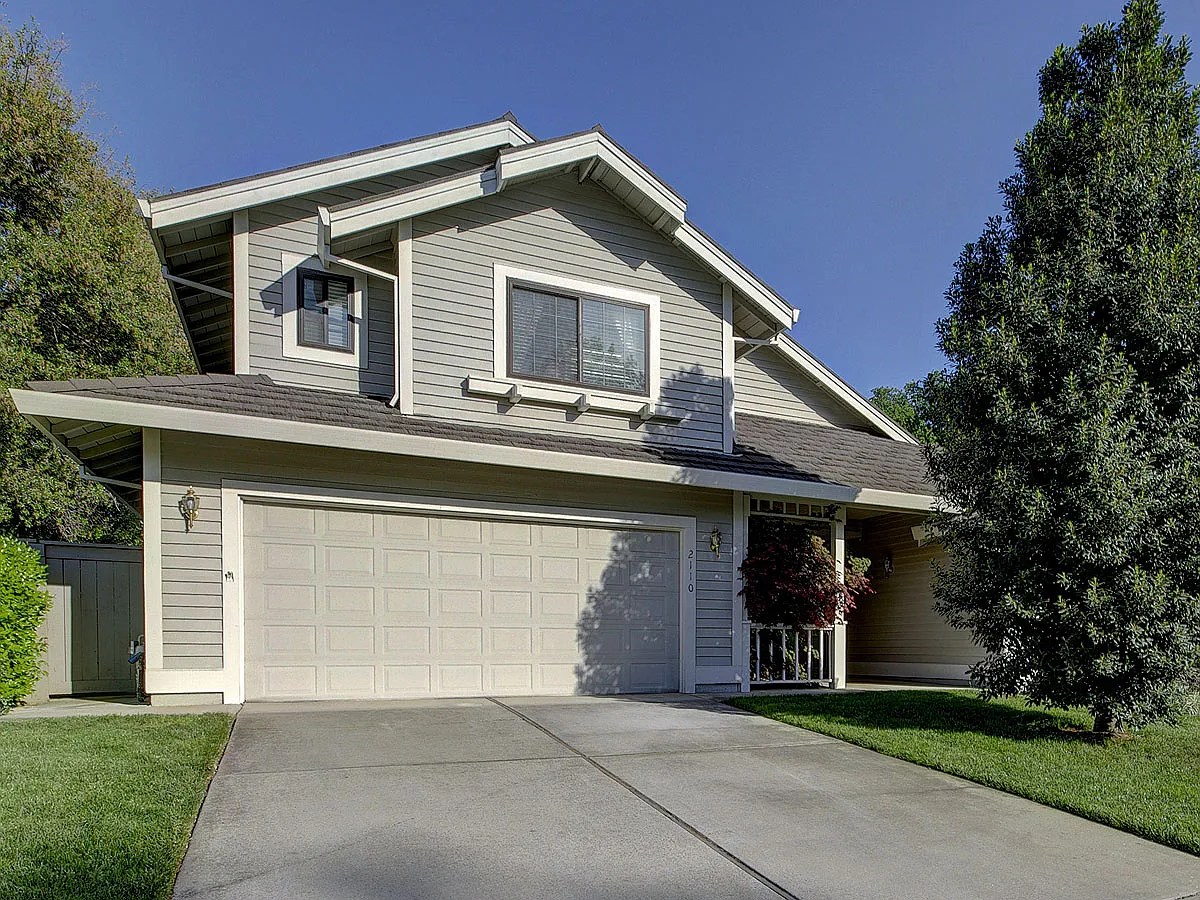 2110 Roaring Camp Dr photo 1