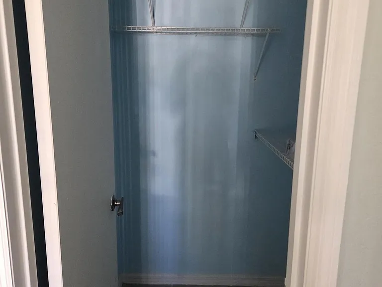 400 Beach Park Ln — Photo 14