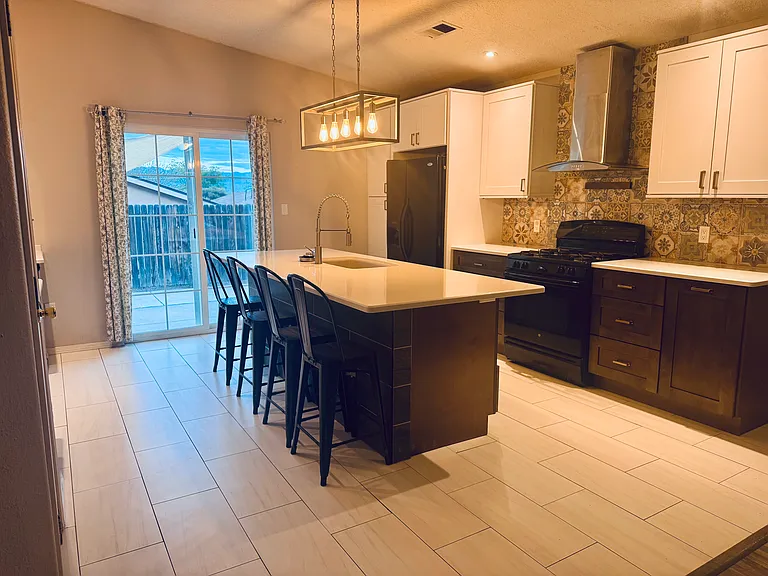 Rio Del Sol Ct NW — Photo 2