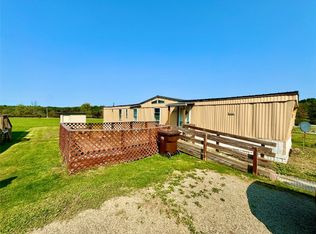 18592 Birch Dr, Saegertown, PA 16433