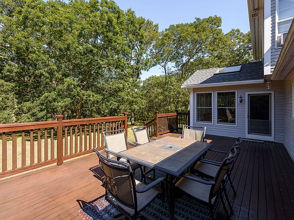 5th image of 6 Bayes Hill Cir