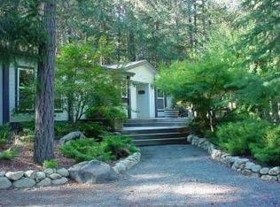 5543 Riverbanks Rd, Grants Pass, OR 97527