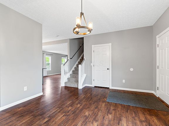 5th image of 4205 Buck Creek Dr