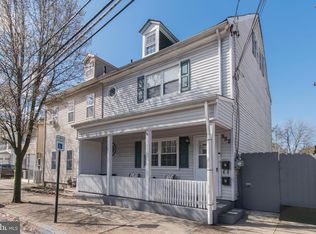 552 Bath St, Bristol, PA 19007