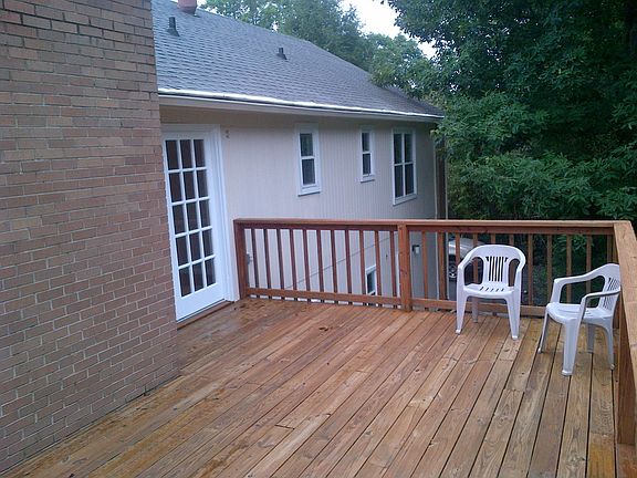 2nd image of 3313 S Cir SW