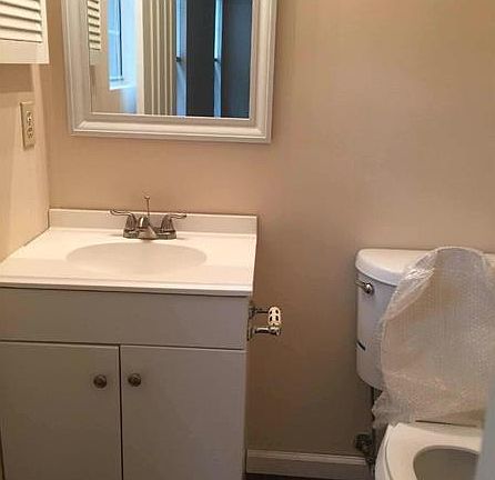5th image of 3750 Jamestown Ct