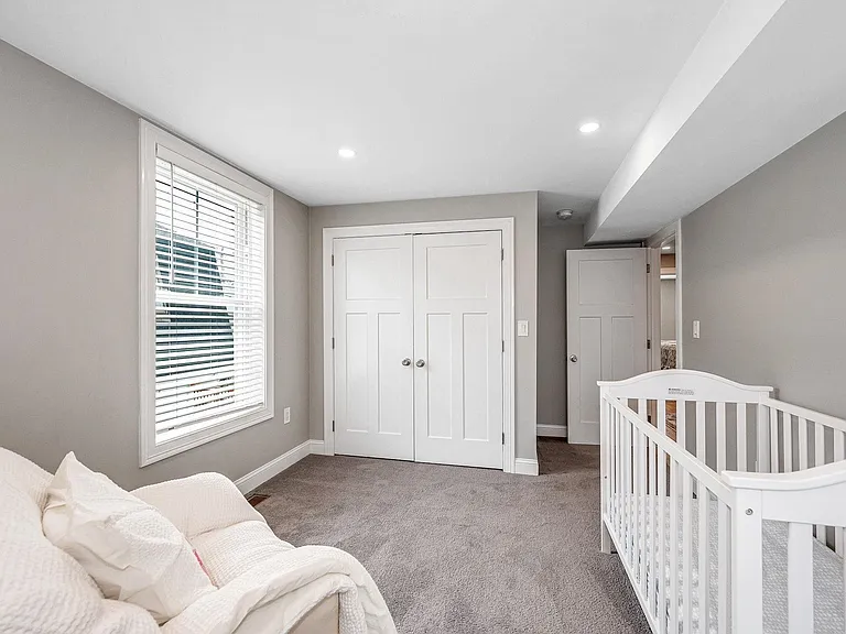 352 Portsmouth Ave — Photo 20