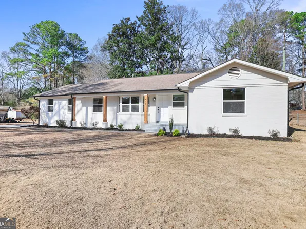 404 Taliaferro Dr, Hogansville, GA 30230