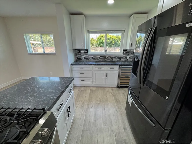 1415 E Gary Pl — Photo 6
