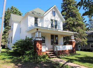 410 N 2nd Ave E, Washburn, WI 54891