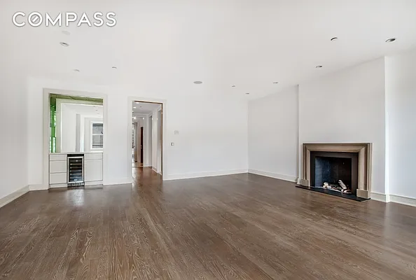 Rented by Compass | media 22