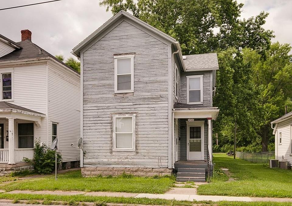 1st image of 458 Wood St