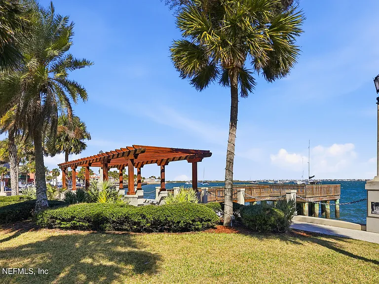 205 Seaside Vista Court St — Photo 60