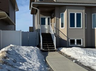 5924 47th St, Vegreville, AB T9C1X3