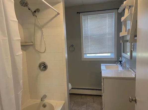 (undisclosed Address), West Warwick, RI 02893